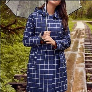 Lands’ End Raincoat - EUC & Waterproof